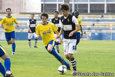 Segunda linha do Caldas perdeu em Sintra mas teve bons momentos Andre-Simoes