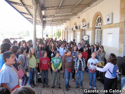 Viagem cultural trouxe 500 pessoas de comboio de Torres Vedras às Caldas da Rainha