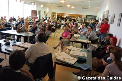 Gazeta das Caldas lança suplemento sobre Zé Povinho com casa cheia no CCC