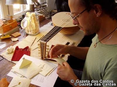 Orlando Trindade apresenta instrumentos antigos no CCC