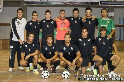 Caldas arrancou trabalhos com vista à manutenção na III Divisão Jogadores