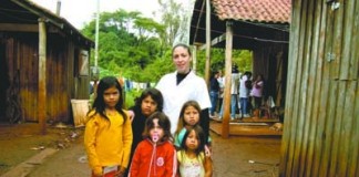 “No Brasil o enfermeiro só coordena e faz os procedimentos mais invasivos”, Vera Duarte Vera Duarte