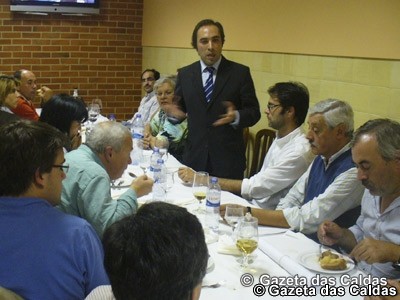 Comerciantes das Caldas conhecem projecto de regeneração urbana Reunião