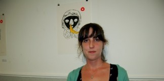 Mariana, a Miserável reflecte em volta da “Bolinha Vermelha” Autora