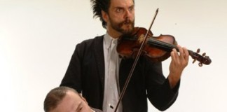 Duo apresenta teatro e humor amanhã no CCC As personagens