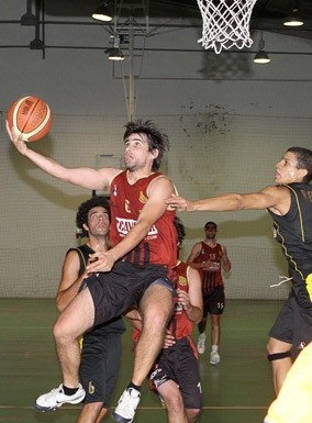 Gaeirense Basket é a grande surpresa do Campeonato Nacional com mais uma vitória GAEIRENSE