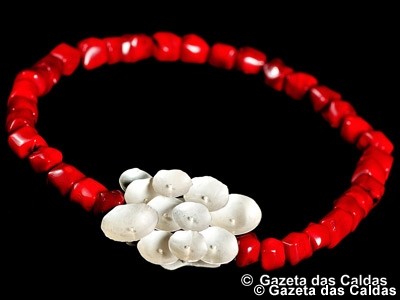 Maria José Salavisa inspira exposição de joalharia jóias da autoria