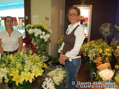 Florista Frankiflor inaugura segunda loja Angélica Matos