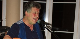 Nick Garrie actuou no Pópulus Nick Garrie