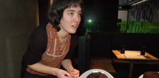 Sala cheia para jantar de food design no Maratona