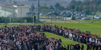 Pais e alunos dos colégios caldenses em protesto notícias das Caldas