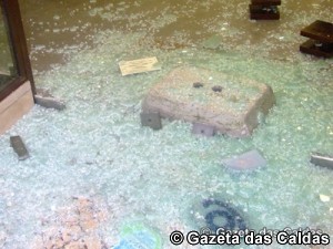 Vidros Partidos notícias das Caldas