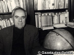 O professor Manuel Perpétua numa foto de Valter Vinagre tirada em 1992 notícias das Caldas