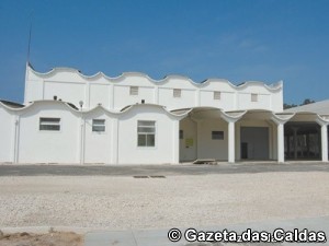 A empresa ocupa uma área de cerca de 4,2 hectares junto à linha férrea notícias das Caldas