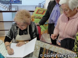 Paula Mendes lançou dois livros durante o evento notícias das Caldas