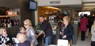 Café Zaira reabriu na Praça da Fruta notícias das Caldas