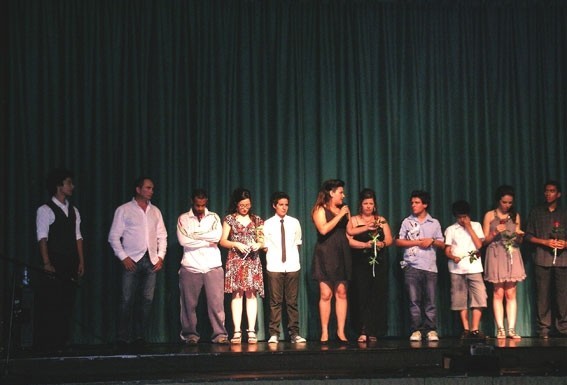 Jovens estudantes angariaram perto de 2,5 mil euros para o CEERDL