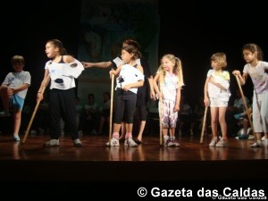 “Mad World - O Nosso Mundo Louco” notícias das Caldas