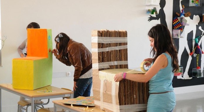 Óbidos e Reggio Emília estabelecem parceria na área da educação notícias das Caldas