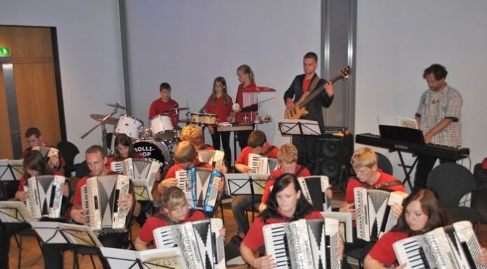 Orquestra de acordeões da Alemanha actua hoje em Peniche notícias das Caldas