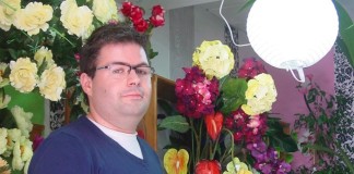 Florista Dona Flor há 25 anos na Cova da Onça