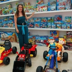 Há “Brinquedos da Mónica” na Rua Heróis da Grande Guerra