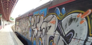 Vandalismo não é só graffitar comboios notícias das Caldas