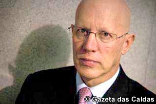 Conselheiro de Estado fala em Óbidos sobre o futuro de Portugal