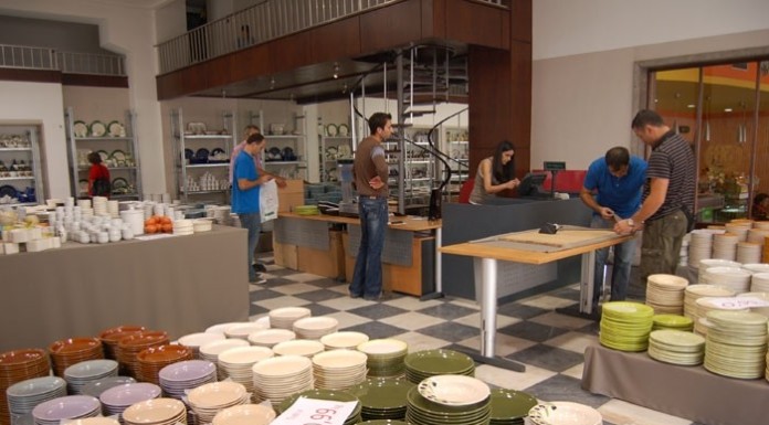 Mercado da Louça vende peças a 99 cêntimos o quilo notícias das Caldas