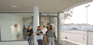 Escola Secundária Rafael Bordalo Pinheiro vai pagar 78 mil euros por mês à Parque Escolar notícias das Caldas