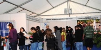 Mais de 2500 pessoas passaram pela Feira de Emprego em Alcobaça notícias das Caldas