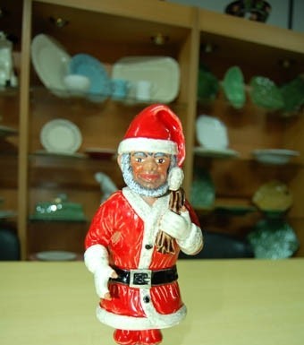 Bordallo Pinheiro lança Pai Natal Miserável