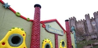 O Pai Natal e os duendes já chegaram a Óbidos