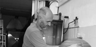 Ceramista Carlos Enxuto abre o seu atelier notícias das Caldas