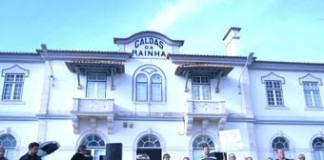 Manifestação contra o encerramento da Linha do Oeste juntou uma centena de pessoas notícias das Caldas