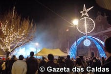 Rebeca e fogo de artifício na Praça…