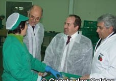 Ministro da Economia visitou Cooperativa Frutícola dos Agricultores do Cadaval notícias das Caldas