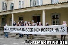 “Não queremos nascer nem morrer na A8”, reclamam utentes de Torres Vedras