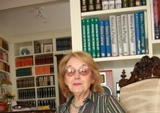 Dia Mundial da Poesia assinalado com homenagem a Isabel Gouveia