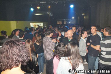 Bar Parqe Club quer ser referência no roteiro nocturno do país