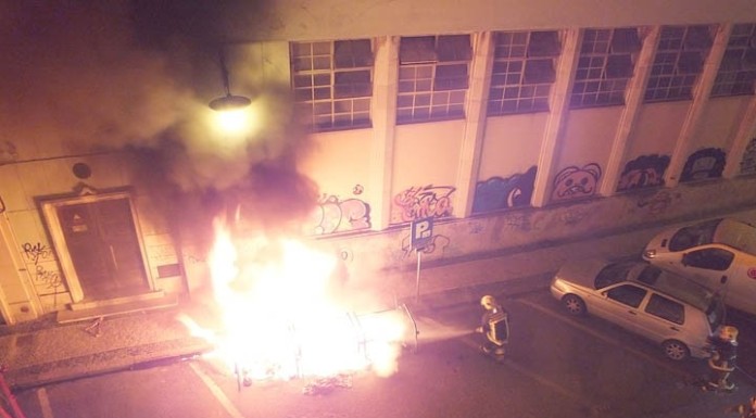 OCORRÊNCIAS POLICIAIS – Contentores arderam na Rua Dr. Leão Azedo