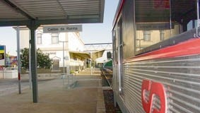 Greves ajudam a acabar com a linha do Oeste