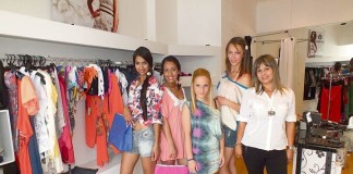 Vestuário feminino com toque tropical na loja Gi