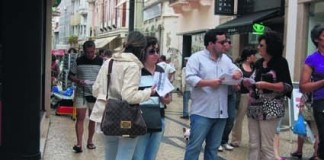 PS das Caldas quer faixas negras nas janelas porque a “saúde está de luto”