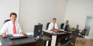 Vida Comercial – Abriu nova mediadora de seguros nas Caldas