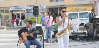 Teatro, poesia e canções contra a austeridade juntou 300 pessoas nas Caldas da Rainha