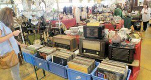 Expoeste promove Feira das Velharias duas vezes por ano