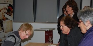 Doente oncológica partilhou a sua experiência em livro