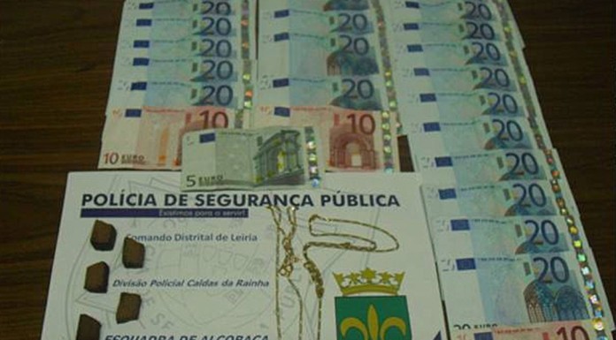 Forçava menores a furtarem artigos em ouro aos pais