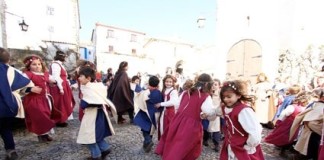 …e as de Óbidos comemoraram o entrudo nas suas escolas Notícias das Caldas